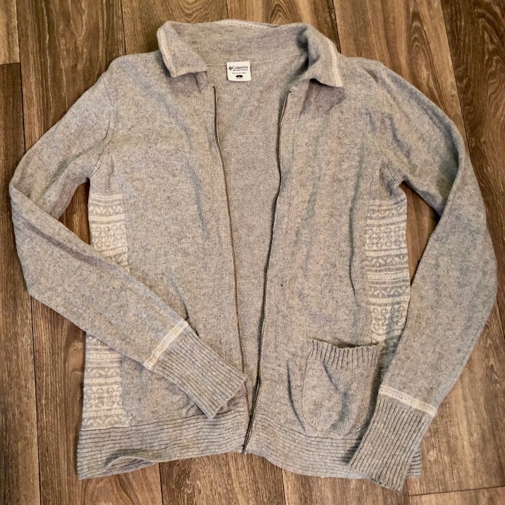 Beautiful Columbia Zipper Jacket w/ Pockets